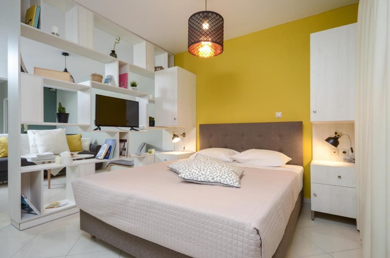Boutique In * Atene